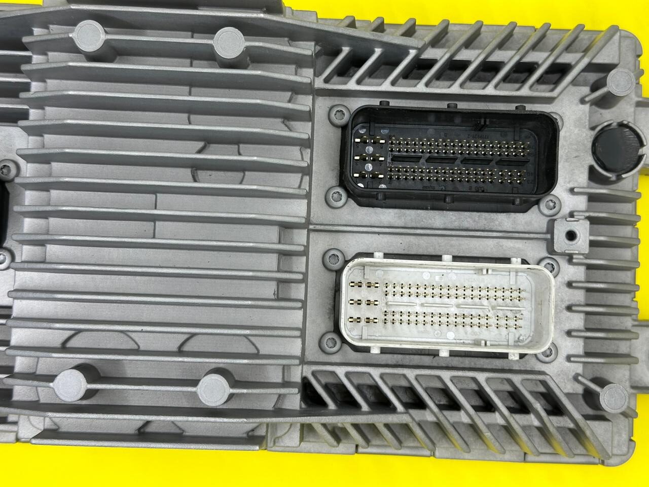 International ECM 1881708C91 - Image 3