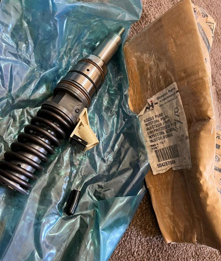 IVECO Injector 504287069