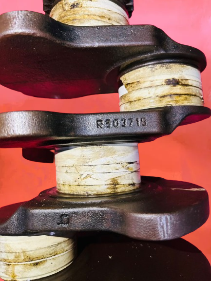 John Deere Crankshaft R503715 - Image 2